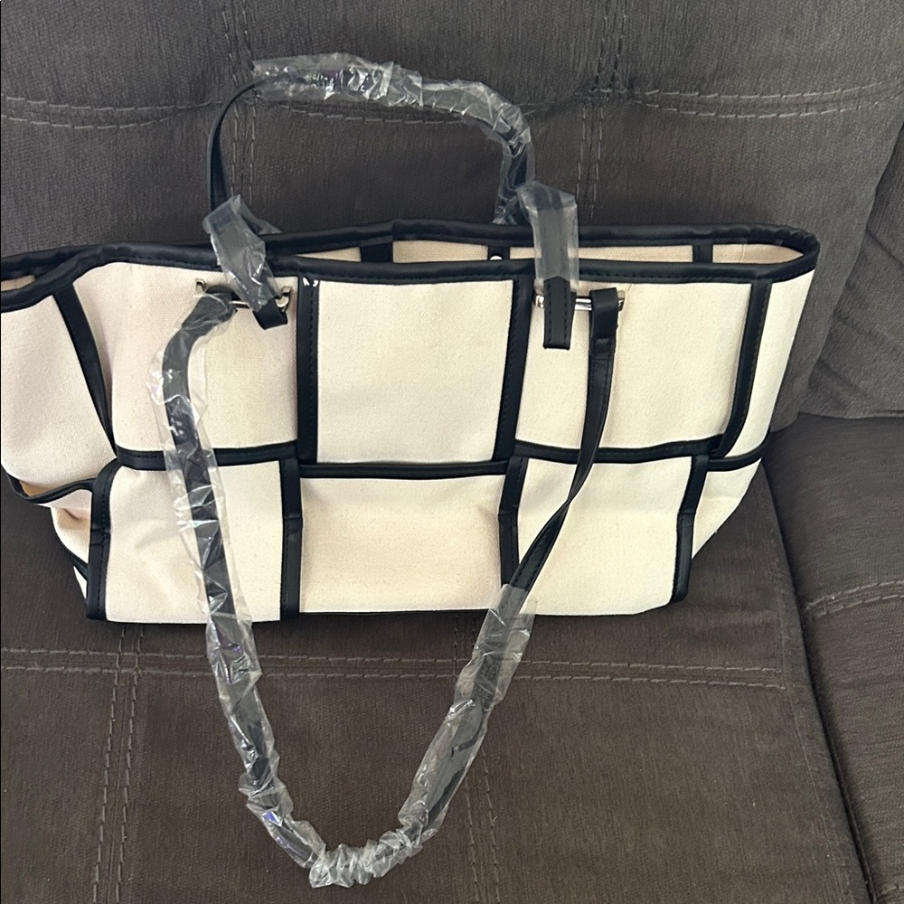 Canvas Grid Tote Bag in Cream with Black Trim